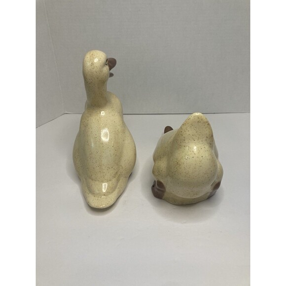 Set of 2 Large Tan Ceramic Ducks Geese Goose Figurines Vintage - Picture 3 of 6